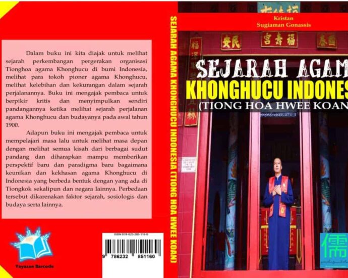 Sejarah Agama Khonghucu Indonesia (Tiong Hoa Hwee Koan) Untuk download PDF, silahkan klik kanan nama file dibawah ini, lalu pilih "Save As..." Nama File: sejarah-agama-khonghucu-indonesia-tiong-hoa-hwee-koan.pdf Ukuran File: 1,9 MB Sejarah Agama Khonghucu Indonesia (Tiong Hoa Hwee Koan)