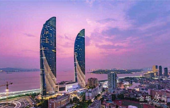Xiamen, Kota di Tiongkok Yang Serba Canggih & Modern Xiamen (厦门 dibaca: xià mén) adalah sebuah kota utama di bagian tenggara pantai pesisir Republik Rakyat Tiongkok dan menghadap Selat Taiwan. Tionghoa Org - Xiamen, Kota di Tiongkok Yang Serba Canggih & Modern - 1