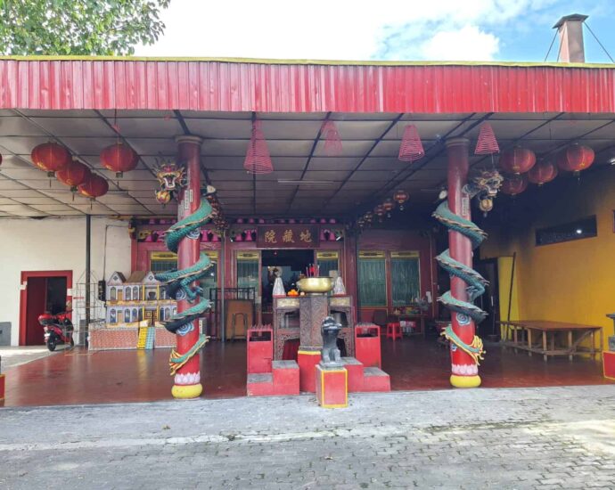 Klenteng Tri Ratna Jln Lautze Jakarta Pusat