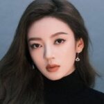 Ini Potret Xing Fei Di Acara Golden Rooster Awards Ke-34 Ini beberapa potret Xing Fei di acara Golden Rooster Awards Ke-34. Biodata & Nama Fandom He Ruixian 何瑞贤