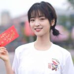 Ini Potret Xing Fei Di Acara Golden Rooster Awards Ke-34 Ini beberapa potret Xing Fei di acara Golden Rooster Awards Ke-34. Biodata & Nama Fandom Shen Yue 沈月
