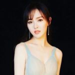 Zhai Zilu Dalam Pemotretan Majalah GQ China Potret Zhai Zilu dalam sampul Majalah GQ China. Biodata & Nama Fandom Tiffany Tang Yan 唐嫣