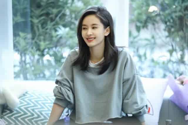 Biodata & Nama Fandom Wang Ziwen 王子文