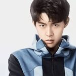 Biodata dan Profil Aktris Liang Jie / 梁洁 Liang Jie adalah seorang aktris dan model Tiongkok, yang memulai debut aktingnya di serial 2016 "Go! Goal! Fighting!". Dia lulus dari Central Academy of Drama. Biodata dan Profil Aktor Zhu YuanBing / 朱元冰 / Ryan Zhu