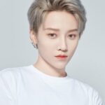 Variety Show "Have Fun" - Jackson Wang, Ren Jialun, Chen Feiyu Membagikan Potret Mereka Variety show “Have Fun” yang disertai oleh Jackson Wang, Ren Jialun, Chen Feiyu, Li Ronghao, Wei Daxun, dan lainnya membagikan potret mereka. Biodata dan Profil Member THE9 Liu Yuxin / XIN Liu / 刘雨昕