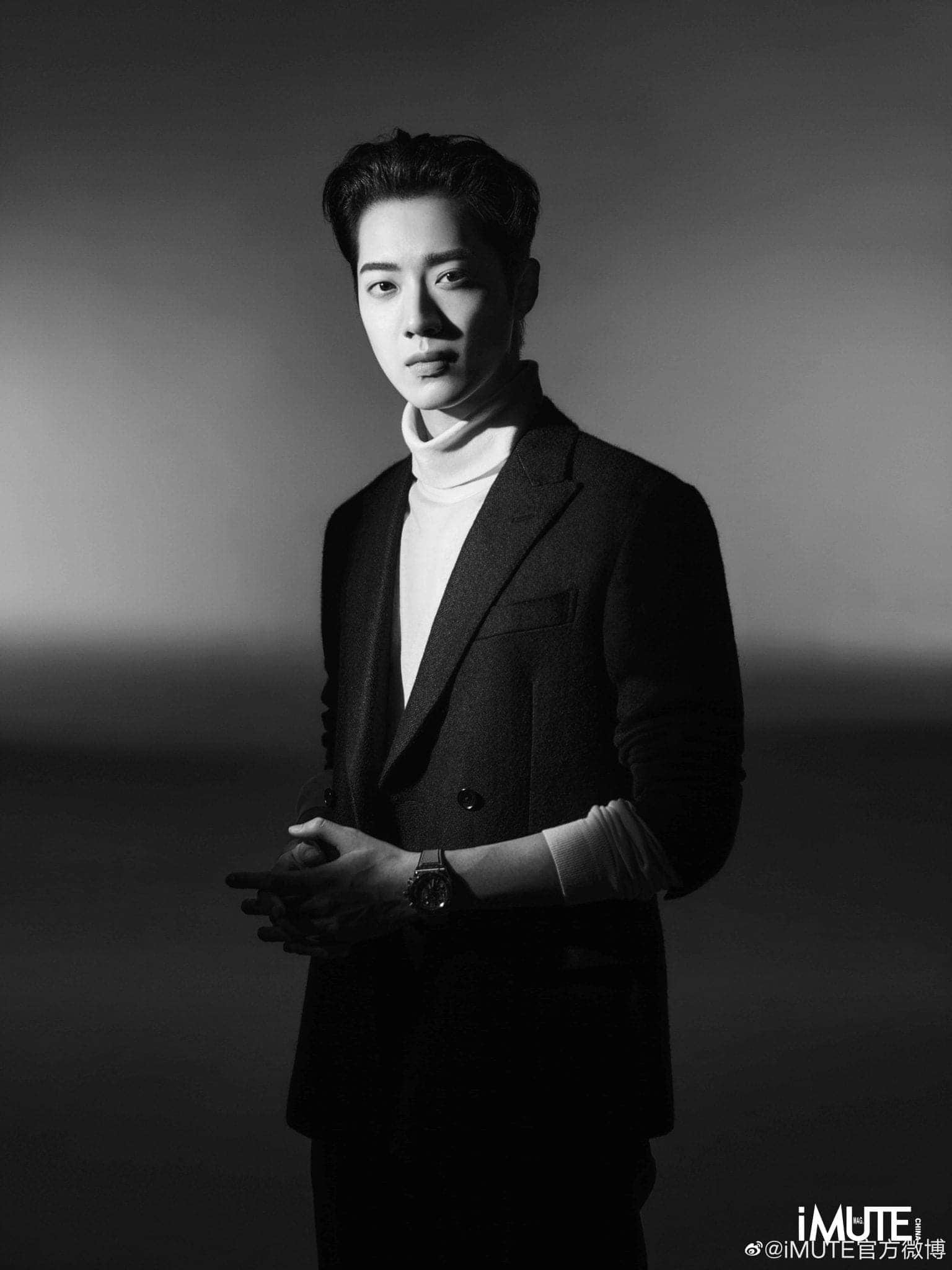 Lai Guanlin Dalam Pemotretan Untuk Sampul Majalah iMUTE Majalah iMUTE bagikan pemotretannya bersama Lai Guanlin yang akan menghiasi majalahnya. Lai Guanlin Dalam Pemotretan Untuk Sampul Majalah iMUTE
