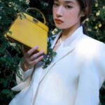 Foto Xu Ziyin Dengan Baju Hanfu Xu Ziyin bagikan fotonya dengan hanfu. Potret Duan Xiaowei Untuk Fendi