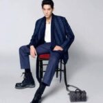 Cai Xukun Sebagai Juru Bicara Merek Untuk CPB Skincare & Makeup Cai Xukun sebagai juru bicara merek untuk CPB Skincare & Makeup Selebriti Ini Tampilkan Pesonanya Dalam Pemotretan Untuk Louis Vuitton (Part 1)