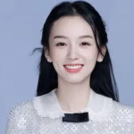 Biodata dan Profil Aktris Liu Tao / 刘涛 Liu Tao adalah aktris Tiongkok yang populer. Lahir pada 12 Juli 1978, dia juga bernama Tamia Liu. Ketika dia remaja, Liu Tao bertugas selama dua tahun di pasukan pertunjukan Tentara Pembebasan Rakyat. Dia mulai berakting di televisi pada tahun 2000 dan sejak itu membintangi banyak film populer dan drama televisi, termasuk "Demi-Gods and Semi-Devils" (2002), "Dali Princess" (2008), "The Glamorous Imperial Concubine" yang terkenal (2011), “Nirvana in Fire” (2015), “The Legend of Miyue” (2015), seri “Ode to Joy” (2016-2019), The Advisors Alliance (2017), Hope All Is Well With Us (2019 ), Scouring Marriage (2019), Poetry of the Song Dynasty (2019) dan Face The Sea (2019). Tionghoa Org - Biodata dan Profil Aktris Tiongkok, Zhou Ye 周也 - 1