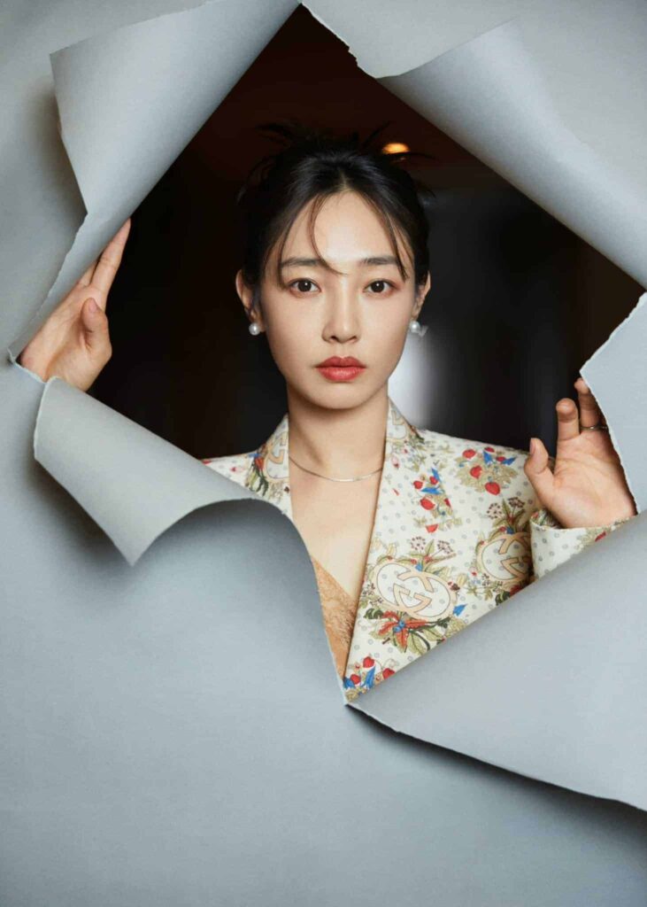 Drama "Sunshine With Me 骄阳伴我" Umumkan Xiao Zhan & Bai Baihe Sebagai Pemeran Utama Drama tempat kerja "Sunshine With Me / 骄阳伴我" resmi umumkan pemerannya yang dibintangi oleh Xiao Zhan, Bai Baihe, Tian Yu, dan Zhu Zhu dengan penampilan spesial dari Yuan Wenkang, Liu Xun, Xiang Hanzhi, Wu Xinjian dan lainnya dengan bagikan poster konsep perdana. Tionghoa Org - Drama Sunshine With Me 骄阳伴我 Umumkan Xiao Zhan & Bai Baihe Sebagai Pemeran Utama - 3