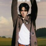 Fan Bingbing Bagikan Potret Bersama Aktor Korea Lee Jung Jae, Jung Woo Sun & Kang Haneul Sudah muncul jadi cameo di drama Korea “Insider” bersama Kang Ha Neul. Tionghoa Org - Song Weilong di Pemotretan Sampul Majalah Men's Uno China Edisi Oktober 2022 - 1