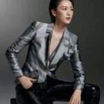 Jin Chen, Tong Liya & Meng Meiqi Jadi Tim Mentor Di Kompetisi Show "Born to Dance" Kompetisi show IQiyi Born to Dance merilis poster terbaru untuk Jin Chen, Tong Liya, dan Meng Meiqi sebagai tim mentor. Tong Yao Sebagai Brand Image Ambassador Untuk Giorgio Armani
