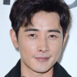 Wang Yibo Beradu Akting Dengan Aktor Senior Tony Leung di Film "Nameless" Film mata-mata “无名 / Nameless” merilis poster perdana dari pemeran utamanya Tony Leung & Wang Yibo Biodata dan Profil Aktor Luo Jin / 罗晋