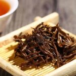 Seribu Karakter Klasik : Menuai Di Musim Gugur, Menyimpan Selama Musim Dingin Dikutip dari Seribu Karakter Klasik (Hanzi: 千字文, Pinyin: Qiānzì Wén). Proses Pembuatan Teh Hitam Tiongkok (红茶)