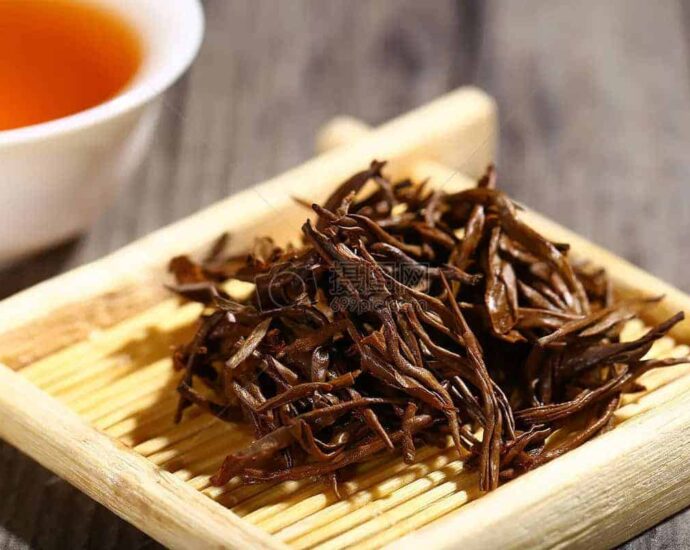 Proses Pembuatan Teh Hitam Tiongkok (红茶)