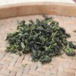 Efek Samping Akibat Terlau Banyak Minum Kombucha Meskipun kombucha memiliki banyak manfaat kesehatan, namun ada efek samping yang timbul akibat terlalu banyak meminumnya. Jenis Teh Oolong Tie Guan Yin (铁观音)