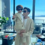 Greg Hsu & Song Zuer Dalam Pemotretan Majalah T China Potret Greg Hsu (Xu Guanghan) dan Song Zuer untuk Majalah T China Tionghoa Org - Jadi Ayah Anak Di Drama “The Love You Give Me”, Wang Ziqi & Cui Yixin Kompak Kenakan Outfit Senada - 4