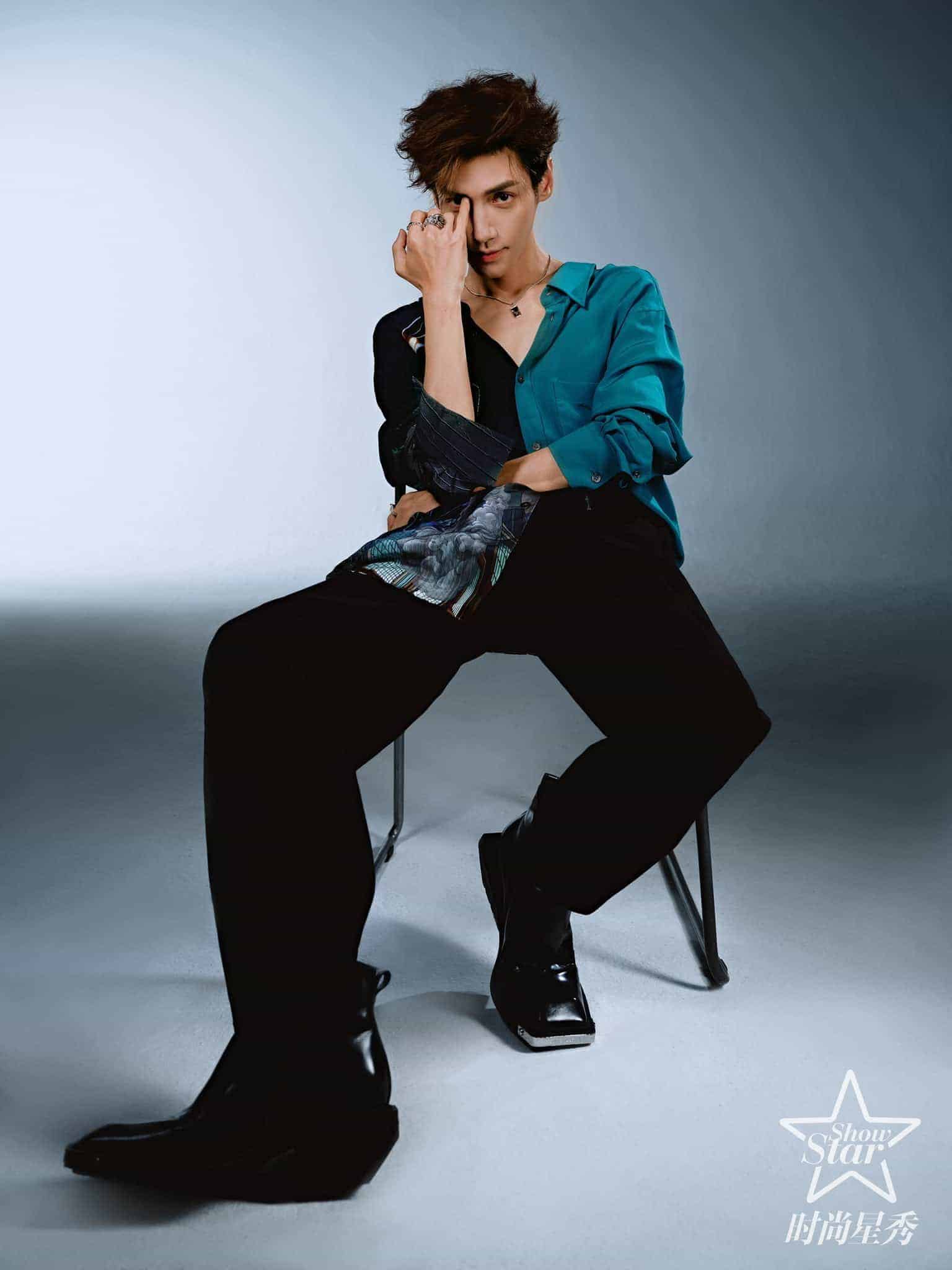 Luo Yunxi Dalam Pemotretan Sampul Majalah StarShow Edisi Perdana Majalah Starshow rilis pemotretannya bersama Luo Yunxi yang akan menghiasi sampul majalahnya untuk edisi perdana. Tionghoa Org - Luo Yunxi Dalam Pemotretan Sampul Majalah StarShow Edisi Perdana - 4