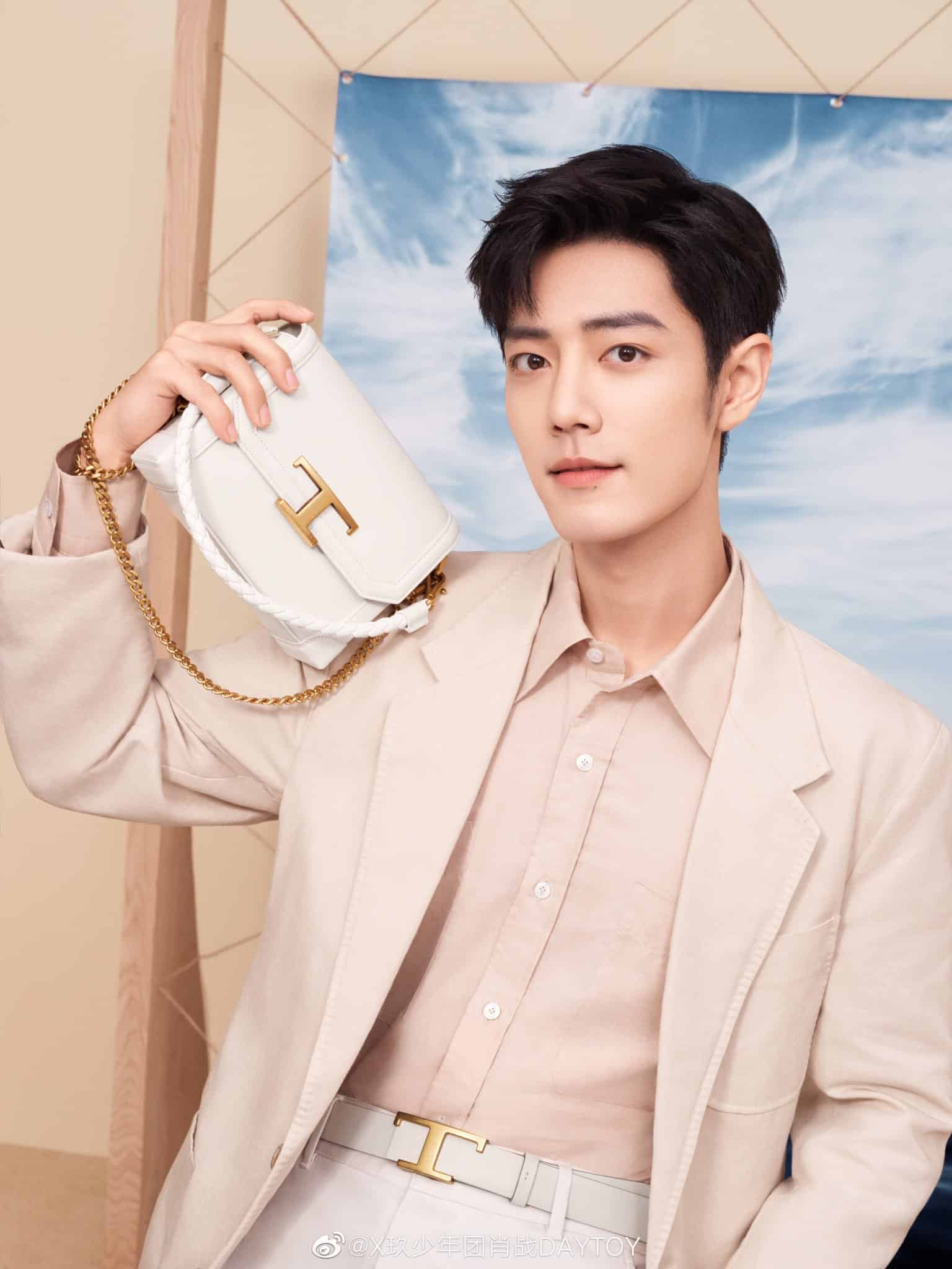 Potret Baru Xiao Zhan Untuk Promosi Brand TOD’S Potret baru Xiao Zhan untuk promosi brand TOD’S. Tionghoa Org - Potret Baru Xiao Zhan Untuk Promosi Brand TOD’S - 3