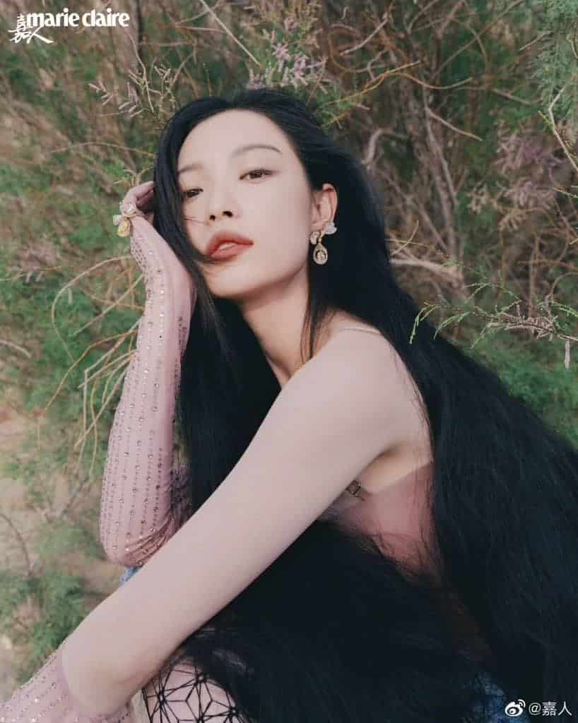 Potret Ni Ni Dalam Sampul Majalah Marie Claire China Edisi Juli 2022 Potret Ni Ni dalam sampul Majalah Marie Claire China edisi Juli 2022. Tionghoa Org - Potret Ni Ni Dalam Sampul Majalah Marie Claire China Edisi Juli 2022 - 2