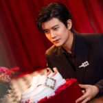 Liu Yuning Bagikan Foto Dari Pemotretannya Untuk Drama Wuxia “Heroes” Liu Yuning membagikan foto dari pemotretannya untuk drama wuxia “Heroes / 说英雄谁是英雄” Tionghoa Org - Ren Jialun Sebagai Juru Bicara Merek Untuk Roger Vivier - 3