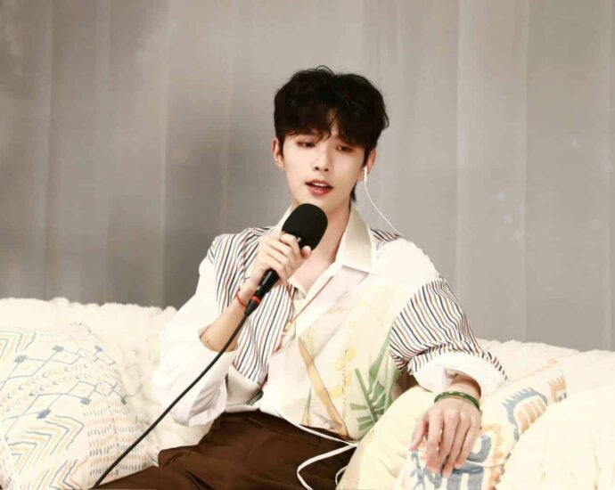 Tionghoa Org - Studio Wang Jingxuan Bagikan Foto Saat Mengadakan Siaran Langsung Ulang Tahunnya - 4