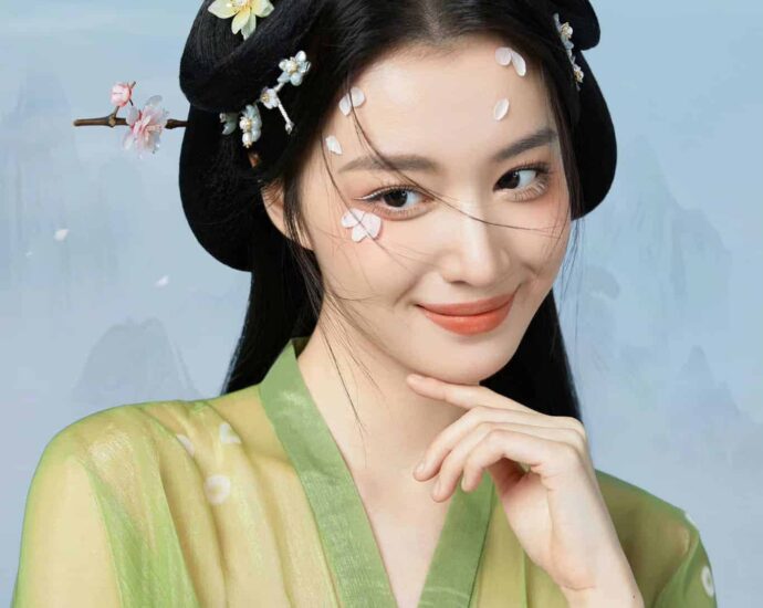 Tionghoa Org - Wang Churan Sebagai Brand Ambassador Untuk HIMO Photo Studio - 1