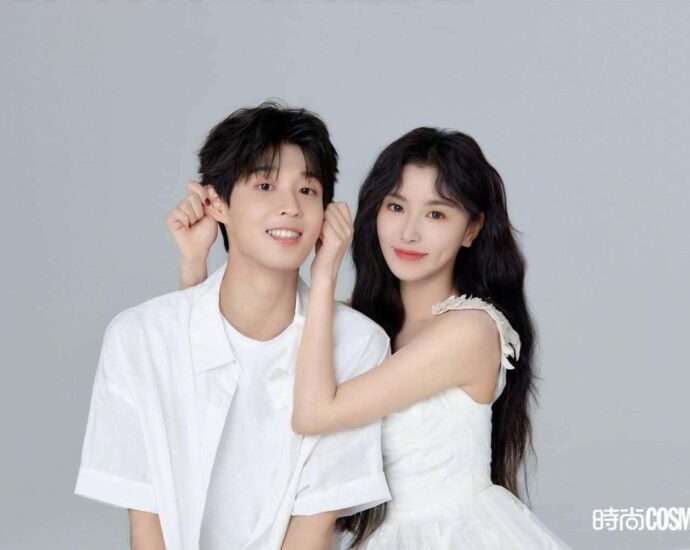 Wu Yuheng & Kong Xue’er Dalam Pemotretan Kolaborasi Majalah Cosmopolitan China x “Sleepless Night” Wu Yuheng dan Kong Xue’er tampil serasi dalam pemotretan kolaborasi majalah Cosmopolitan China dengan drama romansa modern “Sleepless Night / 香蕉先生不睡觉” Tionghoa Org - Wu Yuheng & Kong Xue’er Dalam Pemotretan Kolaborasi Majalah Cosmopolitan China x “Sleepless Night” - 4