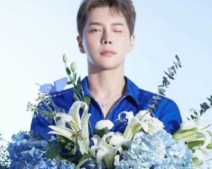 Xu Haiqiao Dalam Pemotretan Majalah MODE Potret Xu Haiqiao dalam sampul Majalah MODE. Tionghoa Org - Xu Haiqiao Dalam Pemotretan Majalah MODE - 2