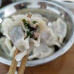Serba Serbi Buah Jujube aka Angco Dalam Pengobatan Tradisional Tiongkok Buah kecil berwarna kemerahan ini memiliiki nama latin Ziziphus jujuba, biasa disebut jujube (Hanzi: 红枣, Pinyin: Hóngzǎo), kurma merah, kurma Tiongkok, jujube Tiongkok. Arti Simbolis Isian Jiaozi (饺子) Dalam Budaya Tionghoa