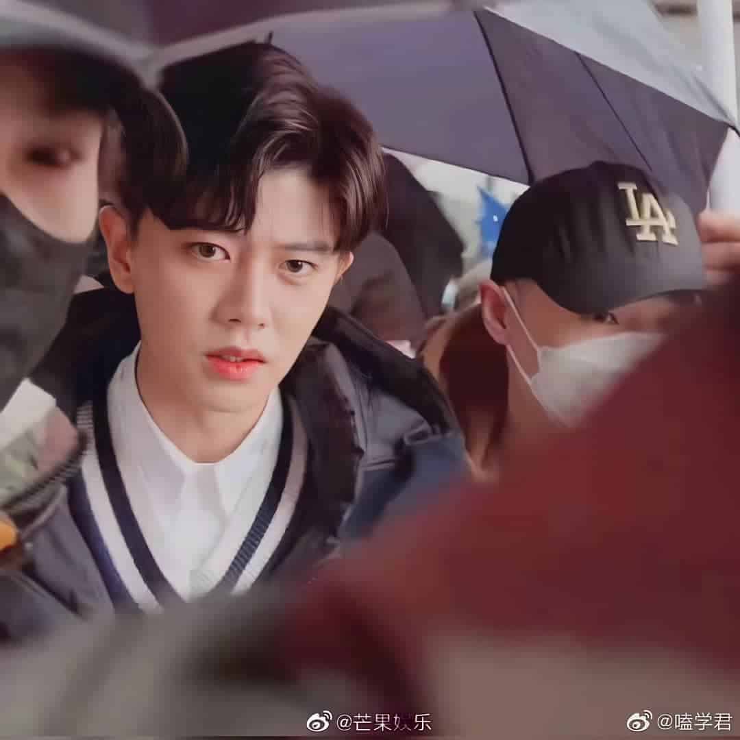Drama Angelababy & Ren Jialun, “Twilight 暮色心约” Telah Memulai Syutingnya Resmi dipasangkan, drama romansa modern “暮色心约 / Twilight” yang dibintangi Ren Jialun & Angelababy telah memulai syutingnya beberapa hari lalu. Tionghoa Org - Drama Angelababy & Ren Jialun, “Twilight 暮色心约” Telah Memulai Syutingnya - 2