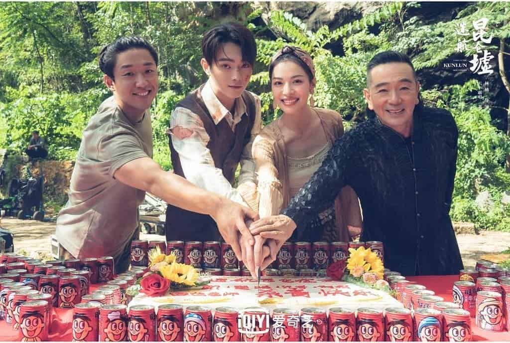 Drama “Lost In the Kunlun Mountains” Yang Dibintangi Xu Kai & Zhong Chuxi Bagikan Foto Saat Proses Syuting Drama petualangan “Lost In The Kunlun Mountains / 迷航昆仑墟” ryang dibintangi Xu Kai, Zhong Chuxi, Wang Yang, Bao Beier, Zhang Xinyi dan lainnya merilis foto baru saat proses syuting yang telah berakhir setelah 110 hari. Tionghoa Org - Drama “Lost In the Kunlun Mountains” Yang Dibintangi Xu Kai & Zhong Chuxi Bagikan Foto Saat Proses Syuting - 4