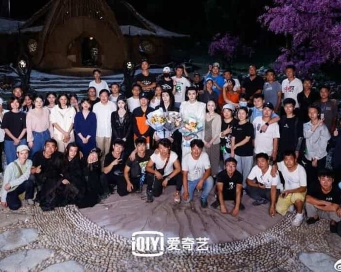Tionghoa Org - Drama Romansa Fantasi “Hua Rong” Yang Dibintangi Ju Jingyi & Guo Junchen Telah Menyelesaikan Syuting - 3