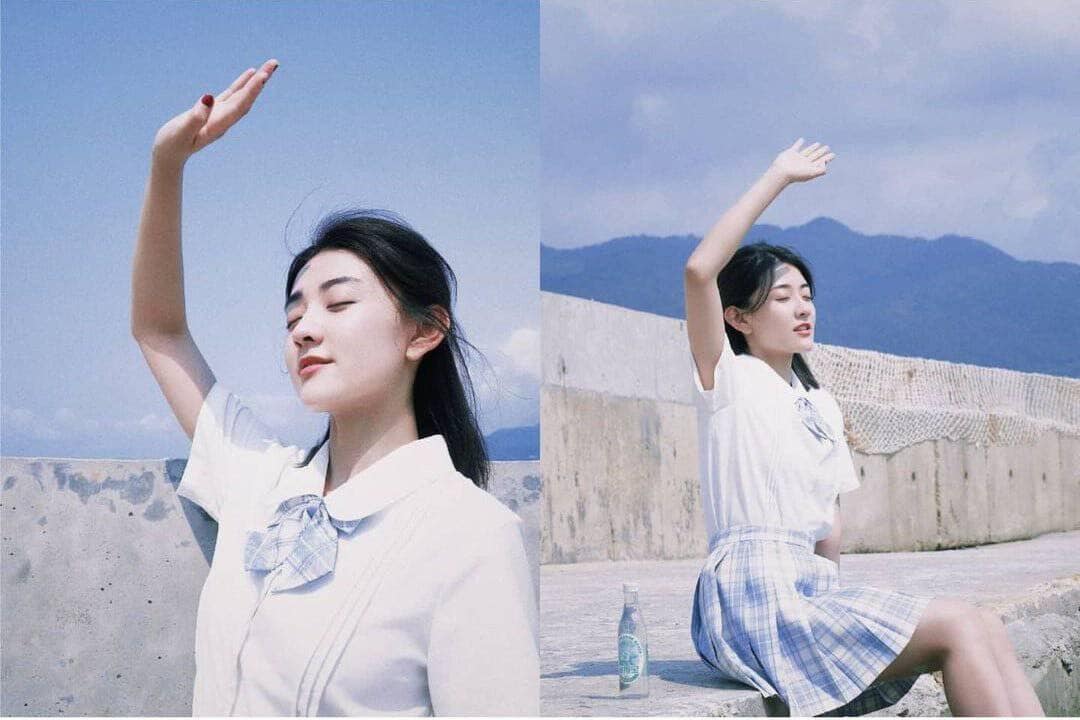 Liang Jie Masih Cocok Jadi Anak Sekolahan Dalam Foto Terbarunya Studio Liang jie bagikan foto terbarunya yang tampak masih cocok jadi anak sekolahan diumur 28 tahun. Tionghoa Org - Liang Jie Masih Cocok Jadi Anak Sekolahan Dalam Foto Terbarunya - 2