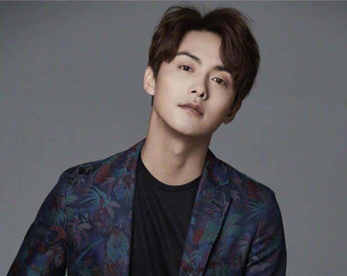 Ma Tianyu Ungkap Keinginan Untuk Mundur dan Pensiun Dari Dunia Hiburan Baru-baru ini, aktor berusia 35 tahun, Ma Tianyu membuat berita mengejutkan di sebuah variety show, bersiap untuk meninggalkan lingkaran dalam dua tahun terakhir. Tionghoa Org - Ma Tianyu Ungkap Keinginan Untuk Mundur dan Pensiun Dari Dunia Hiburan - 1
