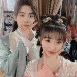 Variety Show "Have Fun" - Jackson Wang, Ren Jialun, Chen Feiyu Membagikan Potret Mereka Variety show “Have Fun” yang disertai oleh Jackson Wang, Ren Jialun, Chen Feiyu, Li Ronghao, Wei Daxun, dan lainnya membagikan potret mereka. Tionghoa Org - Potret Kong Xueer Bersama Pemeran Drama Tiongkok “Ming Mei Shan Qu” - 1