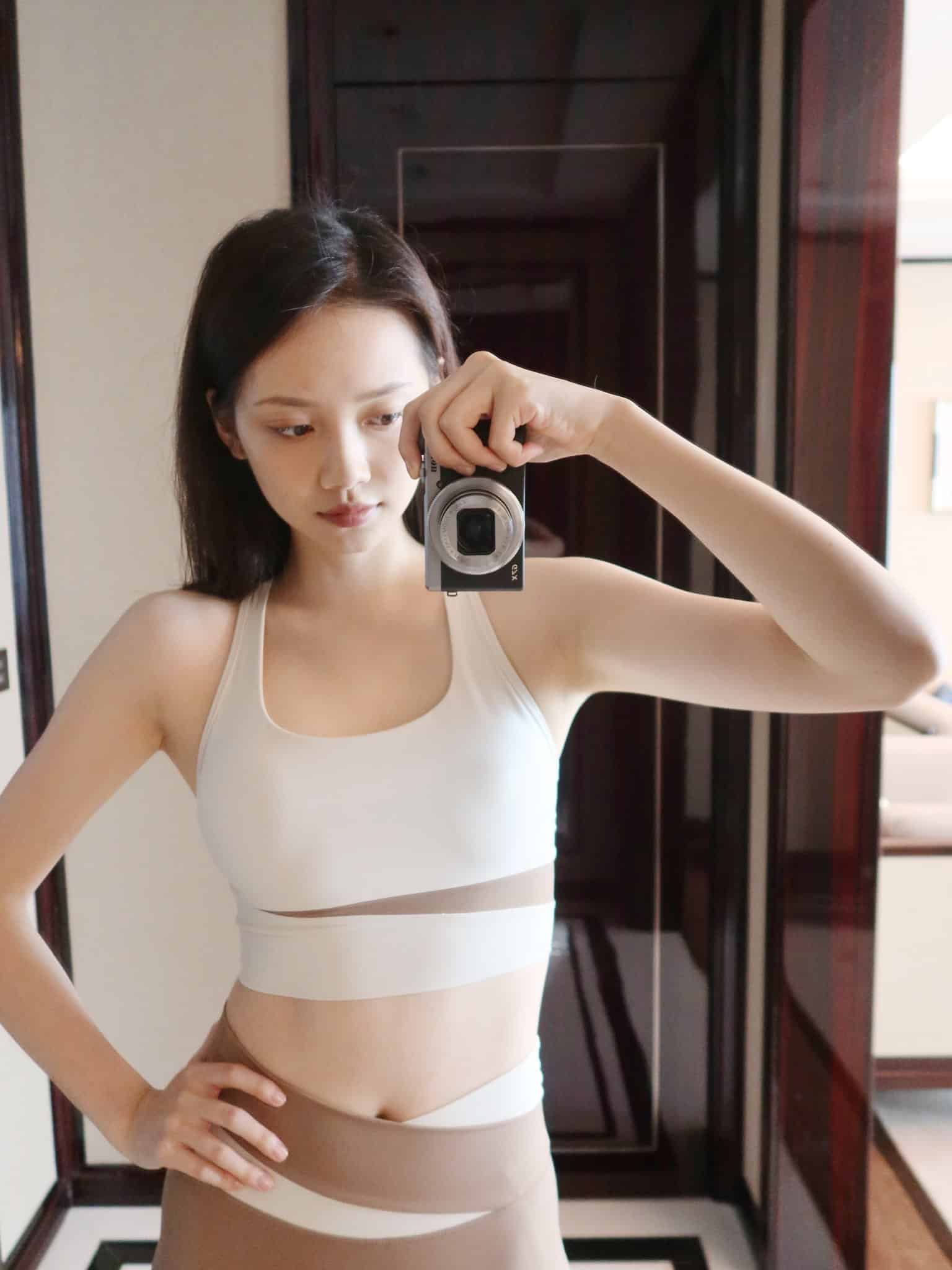 Potret Sun Yihan Untuk Canon Potret Sun Yihan untuk Canon. Tionghoa Org - Potret Sun Yihan Untuk Canon - 2