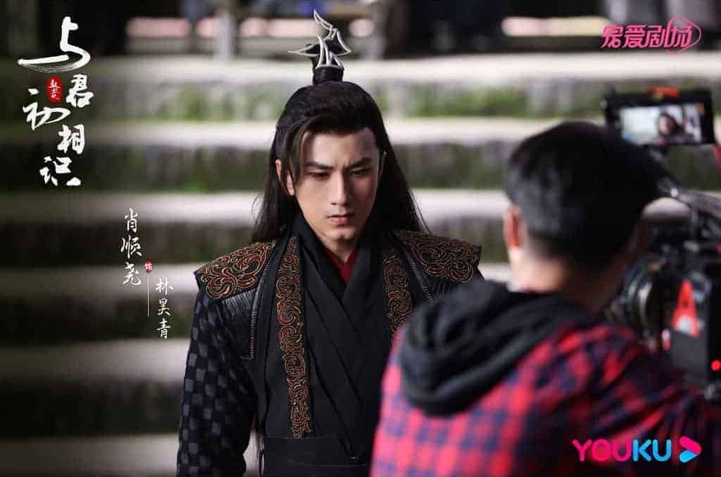 Ren Jialun & Dilraba Dilmurat Dalam Potret Dibalik Layar Drama Xianxia “The Blue Whisper” Drama romansa xianxia “The Blue Whisper / 与君初相识” yang dibintangi Ren Jialun, Dilraba Dilmurat, Xiao ShunYao, Hu Yixuan dan lainnya merilis potret dibalik layar. Tionghoa Org - Ren Jialun & Dilraba Dilmurat Dalam Potret Dibalik Layar Drama Xianxia “The Blue Whisper” - 3