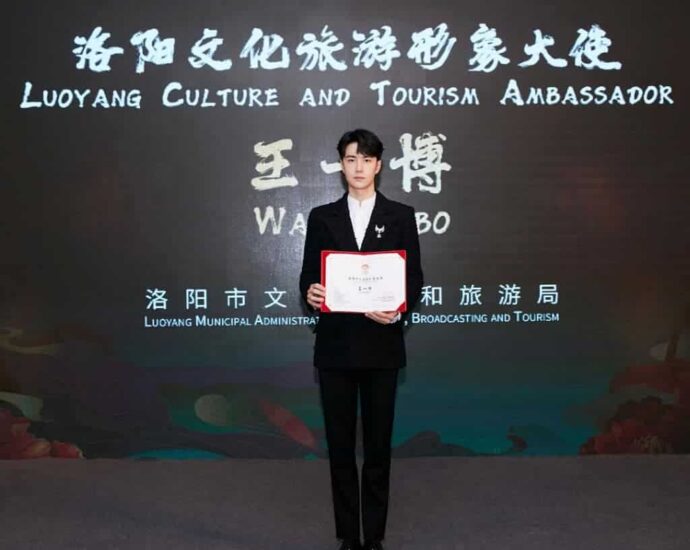 Wang Yibo Sebagai Duta Budaya & Pariwisata Luoyang Wang Yibo Sebagai Duta Budaya & Pariwisata Luoyang. Tionghoa Org - Wang Yibo Sebagai Duta Budaya & Pariwisata Luoyang - 2