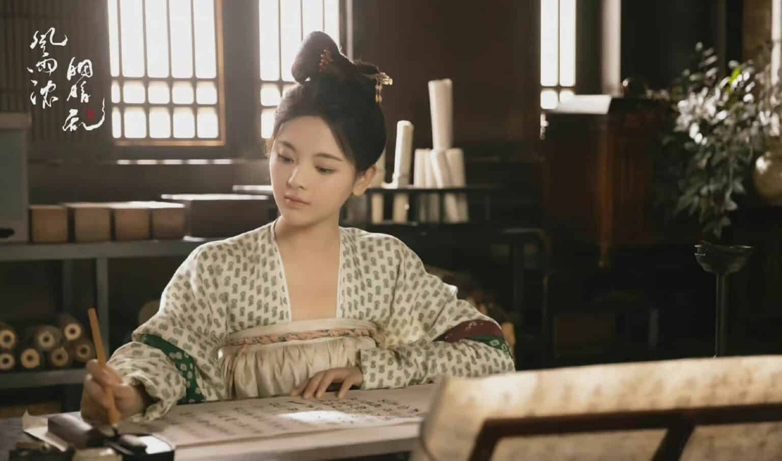 Yang Chaoyue Jadi Guest Role Di Drama Mendatang Huanyu Film “风雨浓胭脂乱 Stormy Rouge Chaos” Foto baru Yang Chaoyue untuk penampilan spesialnya di drama sejarah mendatang Huanyu Film “风雨浓胭脂乱 / Stormy Rouge Chaos” Tionghoa Org -Yang Chaoyue Jadi Guest Role Di Drama Mendatang Huanyu Film “风雨浓胭脂乱 Stormy Rouge Chaos” - 1