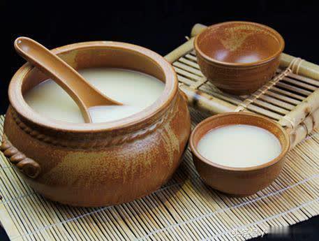 Apa Itu Anggur Beras (米酒) ?