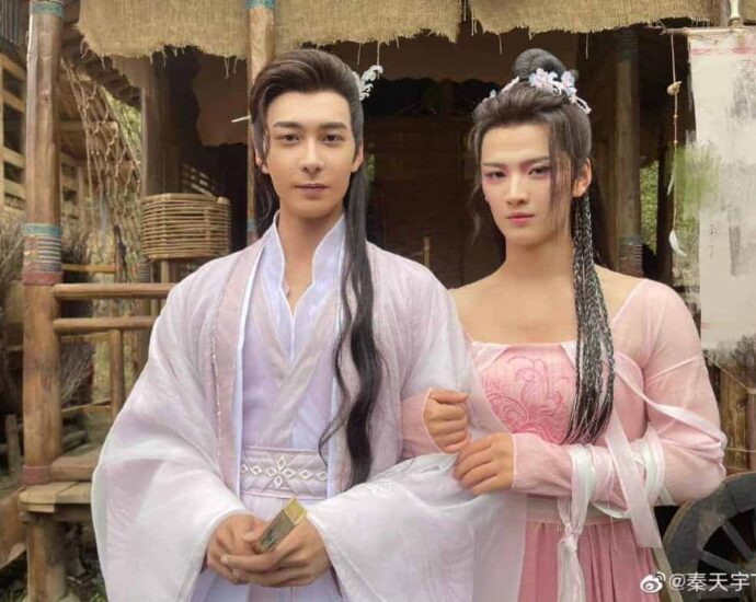 Tionghoa Org - Qin Tianyu Foto Bareng Chen Xingxu Saat Syuting Drama The Starry Love - 1