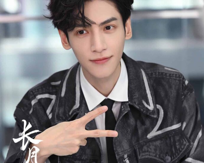 Tionghoa Org - Luo Yunxi & Bai Lu Reuni Dan Kunjungi Kantor Sina Untuk Promosi Drama Till The End of The Moon - 1