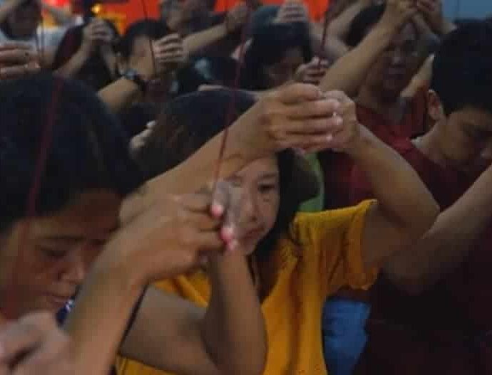 Jejak Konghucu Di Indonesia : Bersama Gus Dur, Dulu Ditindas, Kini Bebas